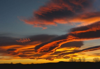 FEBRUÁRI SZÉL; HATVAN FÖLÖTT