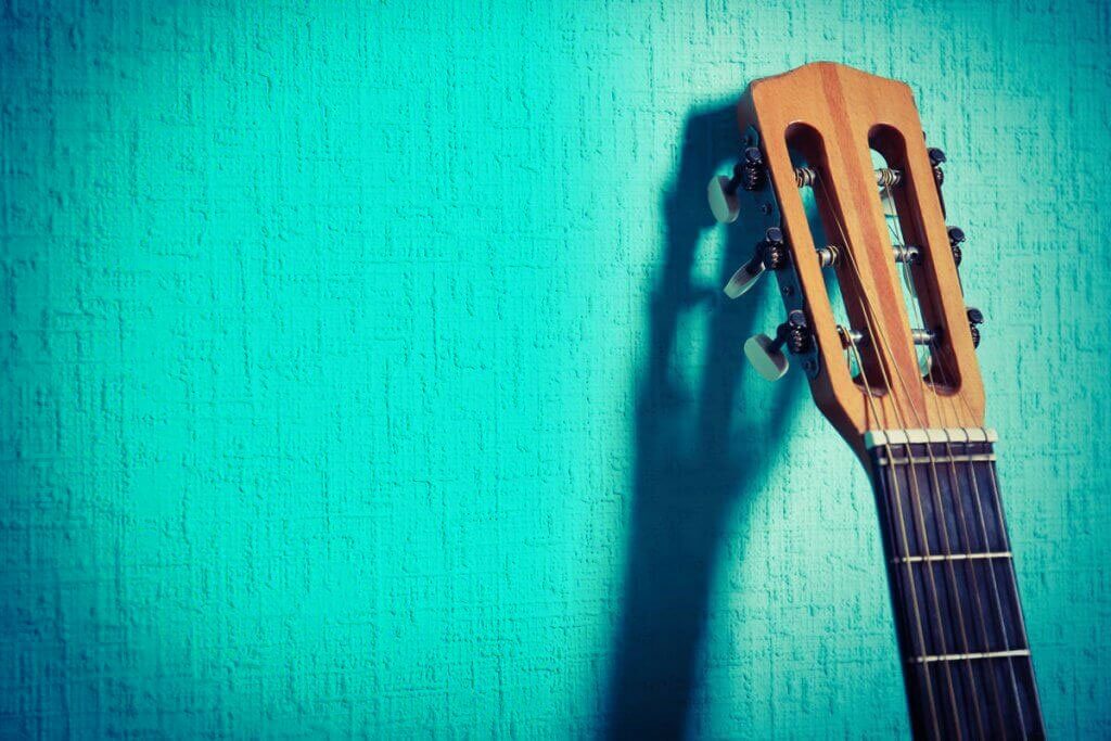 ELŐSZÖR VAGY MINDIG IS