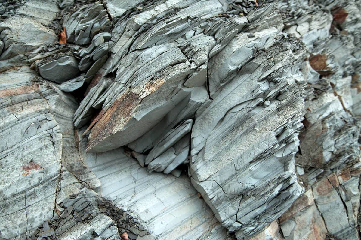 ELLENÉDEN AZ ELLENFÉNYBEN