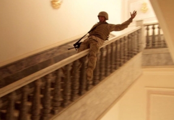 (HÁBORÚ ÉS BÉKE)