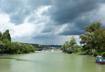 A HULLÁMPOCAKOS FOLYÓ