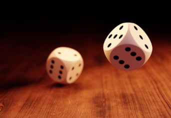 ALKOTÓI PÁLYÁZAT: FORDUL A KOCKA