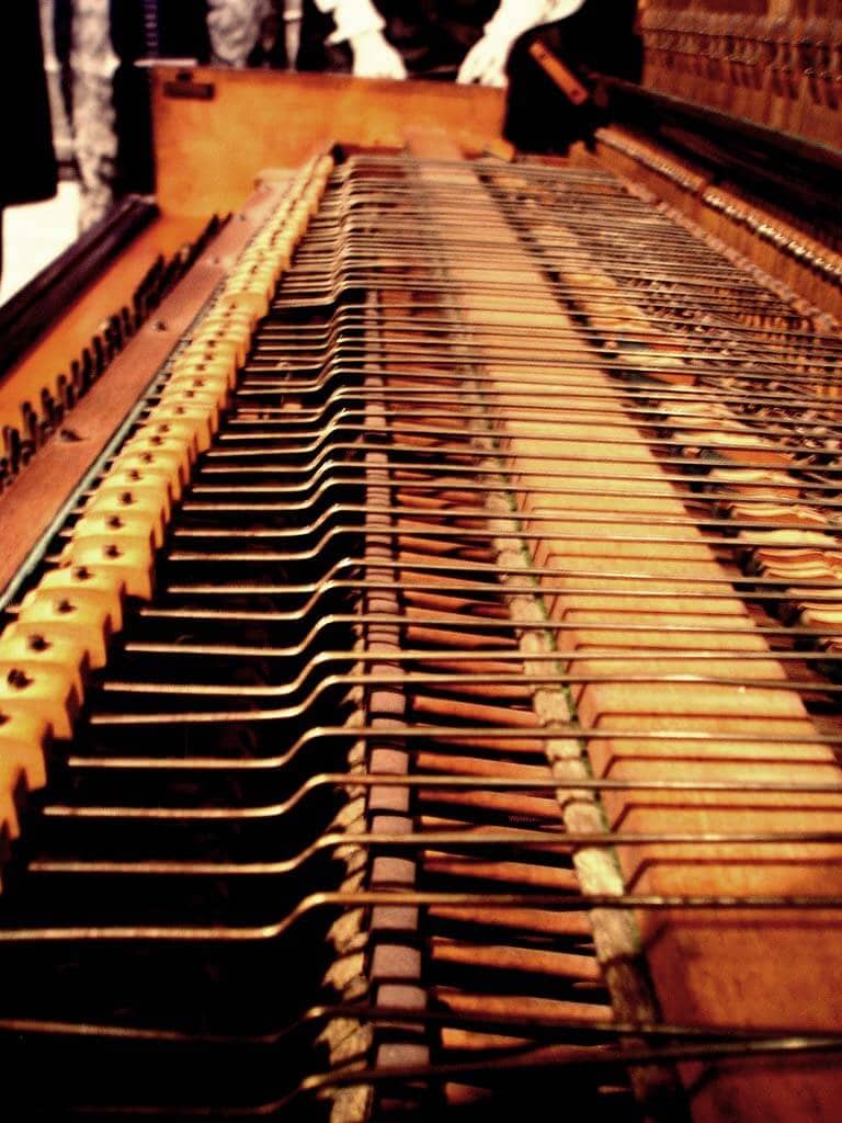 EGGYEL MEGINT KEVESEBB