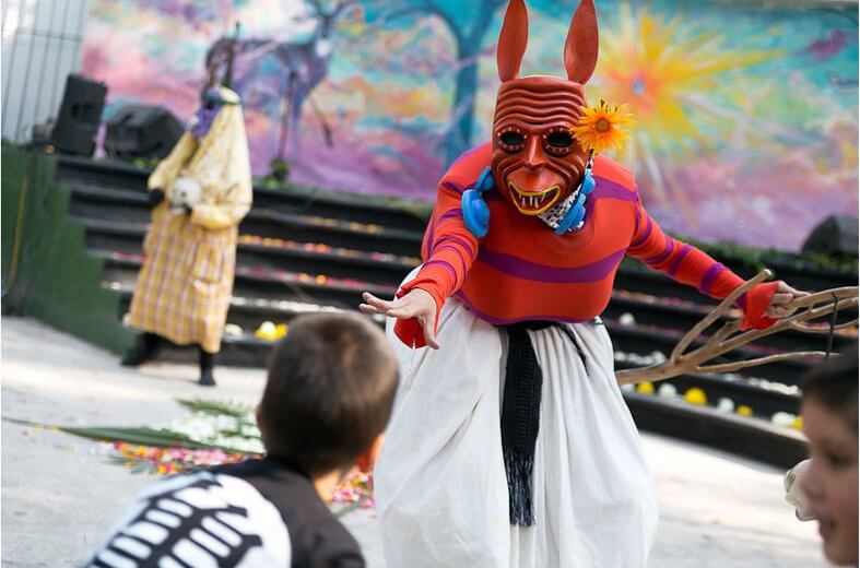 Masks street theatre @ Mexico City